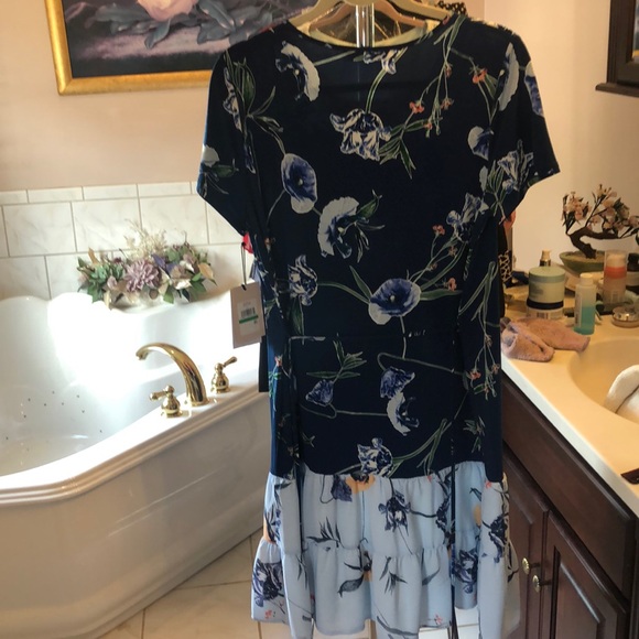 Ivanka Trump Ruffle Dress - Picture 2 of 7